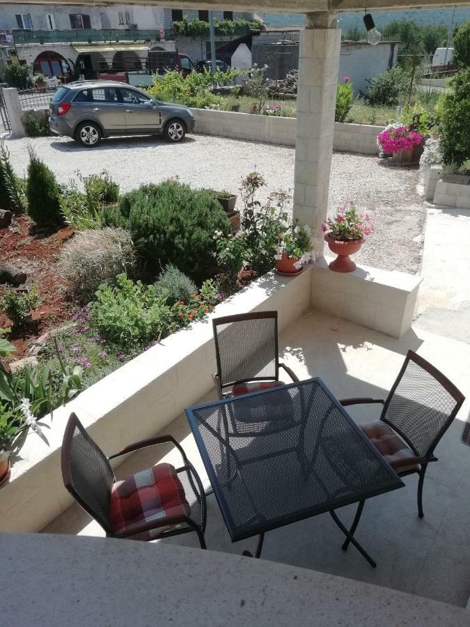 Apartment Nada ロゴズニッツァ エクステリア 写真